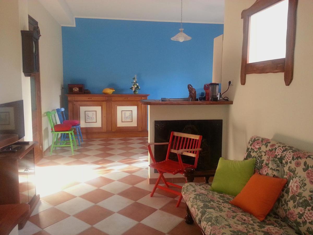 Casa Ondina Ussana - Giardino, Wi-Fi, Aria Condizionata Apartman Kültér fotó
